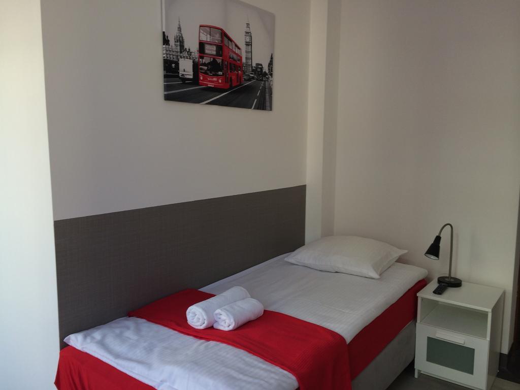 Hotel Kielce Szoba fotó